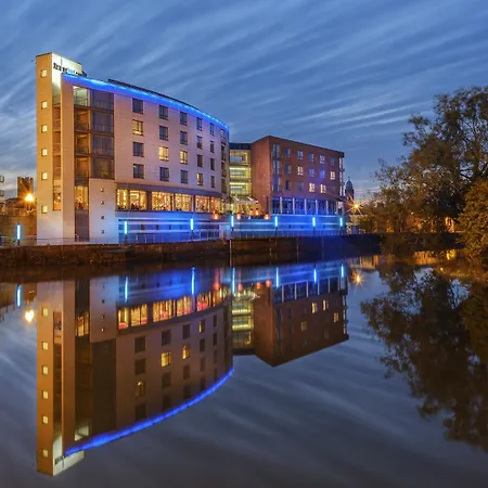 Absolute 4* Limerick Junction