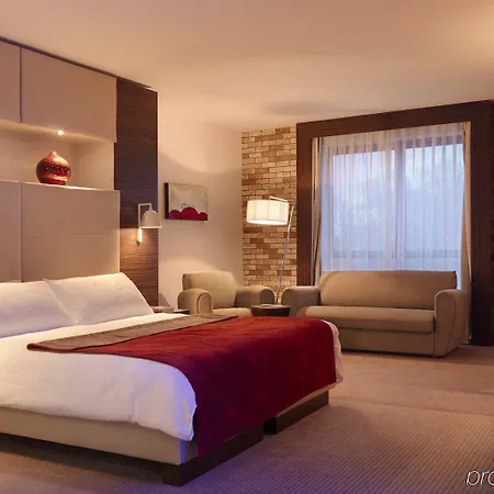 Absolute Hotel
