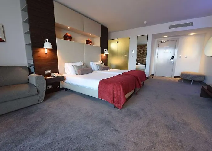 Absolute Hotel